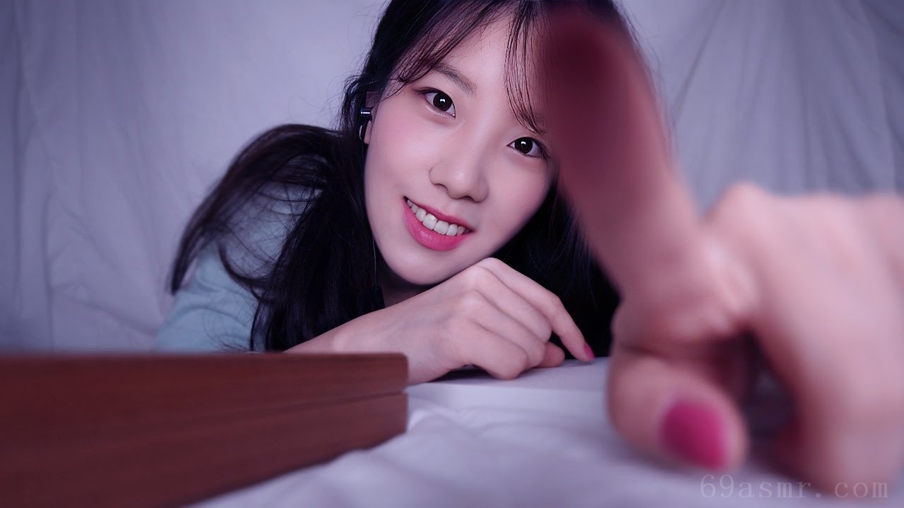 ASMR 在下雨的午夜绘图