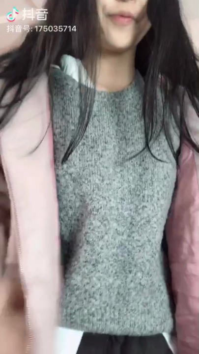 灵性饱满的欢欢ASMR-【欢欢】抖音娱乐短视频 脱掉